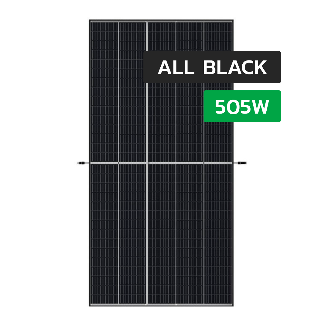 Et 505w all black Trina Solar Vertex solcellepanel i fuld størrelse vist fra fronten
